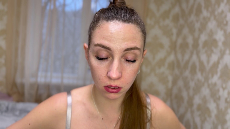 Hottie goddess: Nonstop kýchání sledujte, jak mi divočí nos