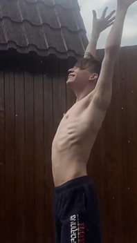 399581438682341376.mp4