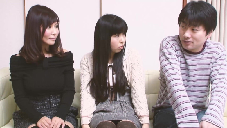 JAPAN IN LOVE: Adegan terbitnya matahari - 4 wanita semok jepang seksi ngentot pakai stoking...