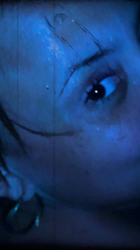 Una scena sexy nella doccia.... con un finale a sorpresa