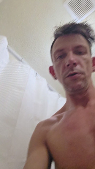 Jacksoncheez21: Me Cleaning