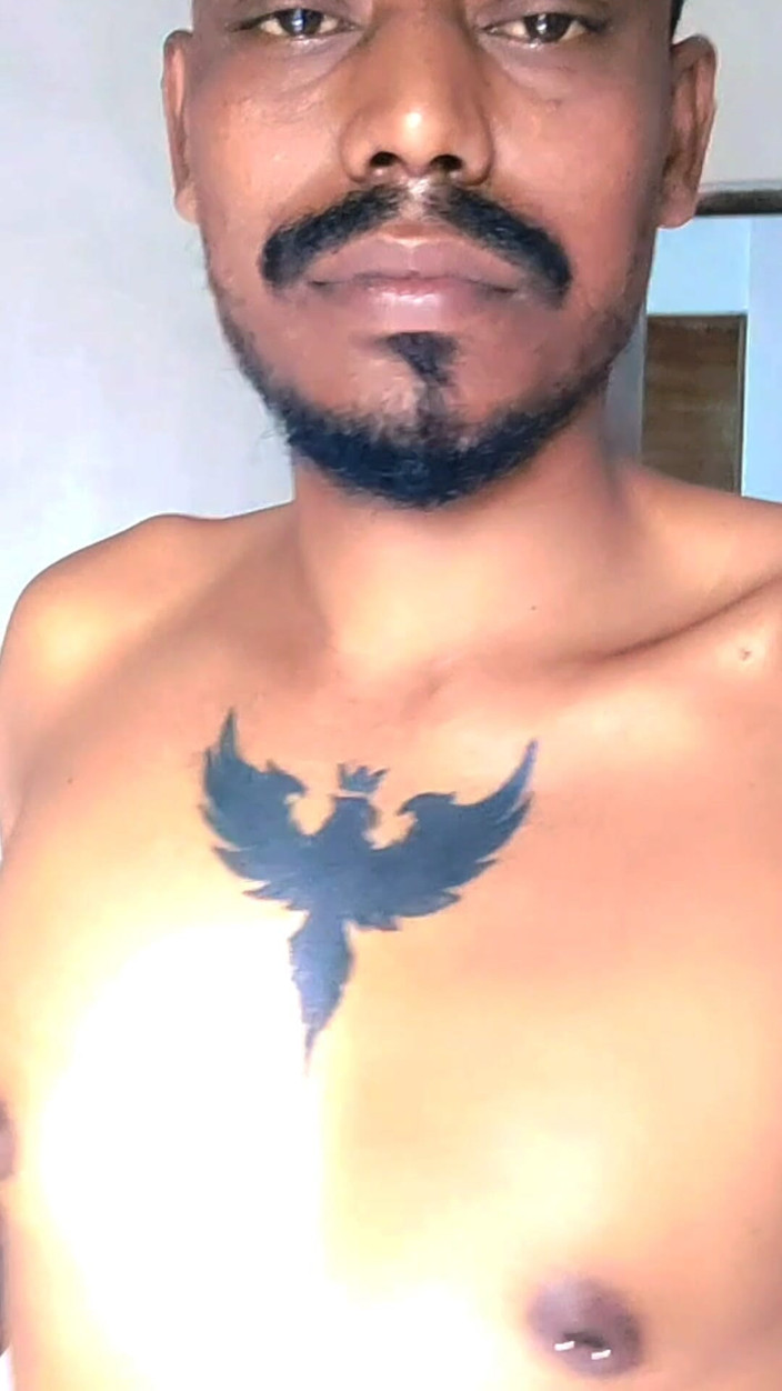 Alick Das: "Respiração profunda, ritmo constante ... Masturbando bem e devagar até eu...