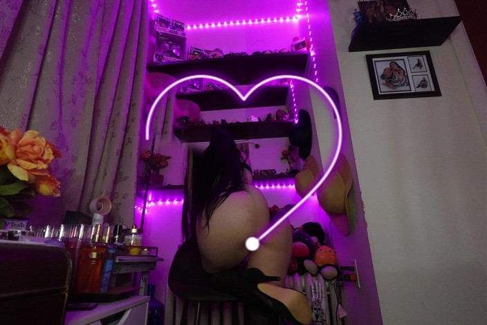 Raven Willow: Rơi sâu hơn cho mông của tôi
