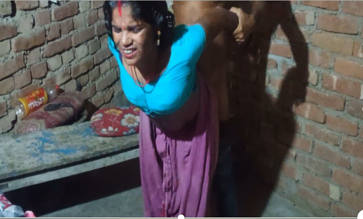 Your kajal: La hermanastra de un amigo secretamente tuvo relaciones sexuales