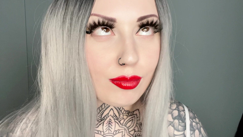 Miss Valentina: 私のアヘガオの顔の上でオナニーして