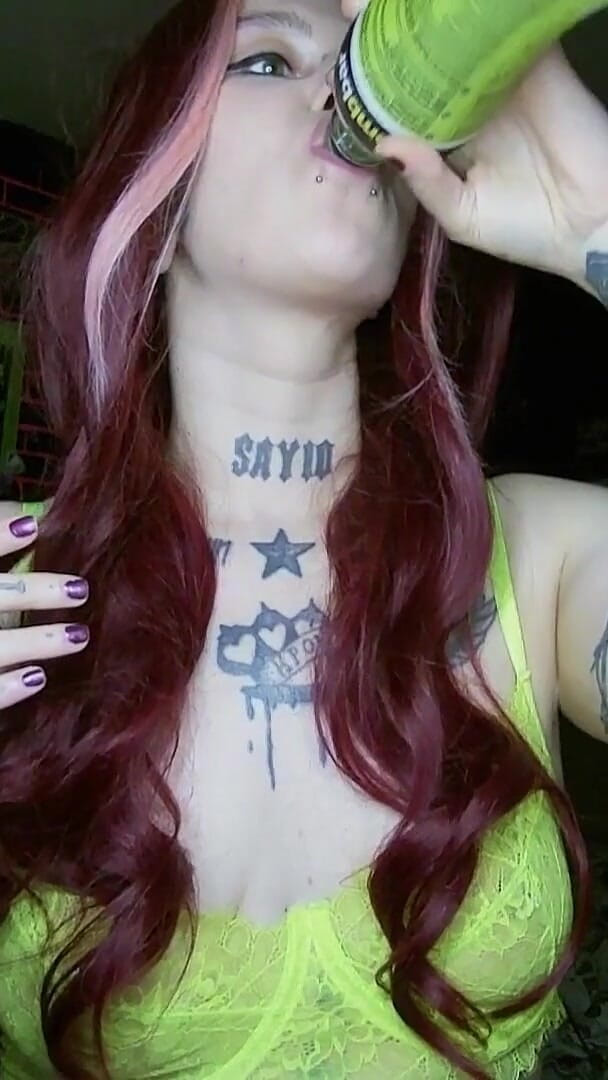 MessalinaHorror: Seksi Kızıl Saçlı Geğirmeler