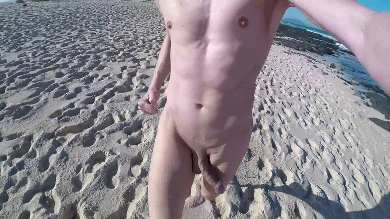 outdoor-fun: Nahý běh s Bonerem na pláži 1