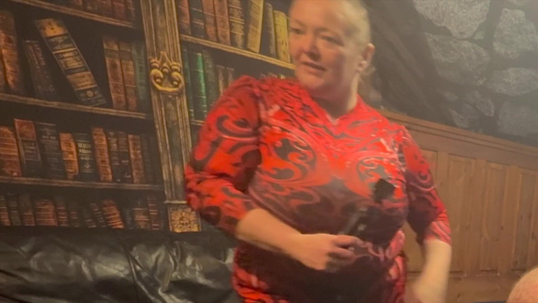 Aaexperinces trans: 1부:- 도미나 사타나, 여주인 캐리 더블 돔 세션