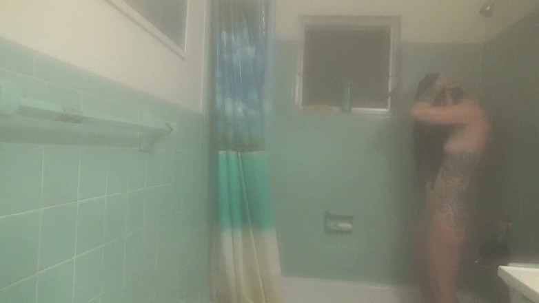 Goddess Vivian Leigh: Shower and Hair Washing