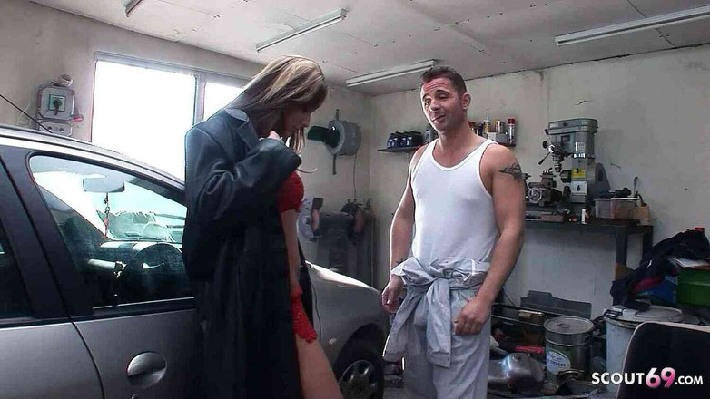 Full porn collection: Nadržená teenagerka Regina je ošukaná do zadku kvůli fakturě automechanikem