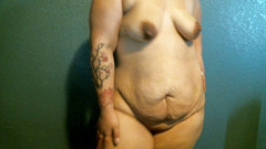 Onyx Stykes: Une BBW danse et montre son corps