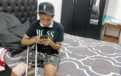 Eu fodo a enfermeira e ela engole minha porra grossa