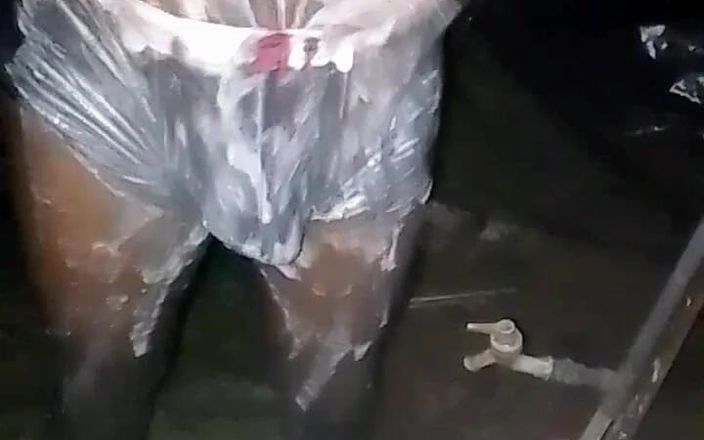 Jaanu294: Le savon Jooka se met dans ses mains