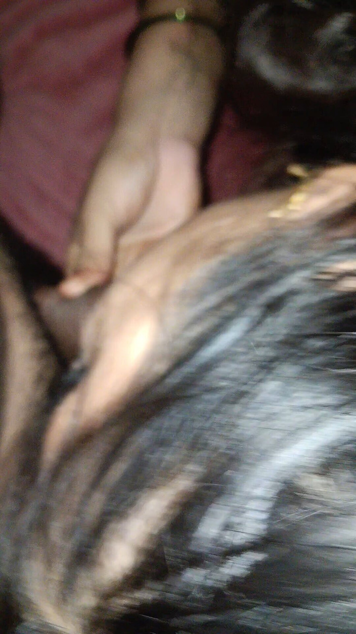 Poonamrandi143: Pati Ke Kaam Par Jane Ke Baad Padosi Se Chudaya -poonamrandi143