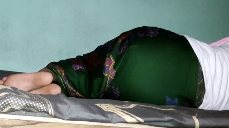 ChickenPuti: Yeni nepalli porno videosu dashain kanda ile tam ses bölüm 1