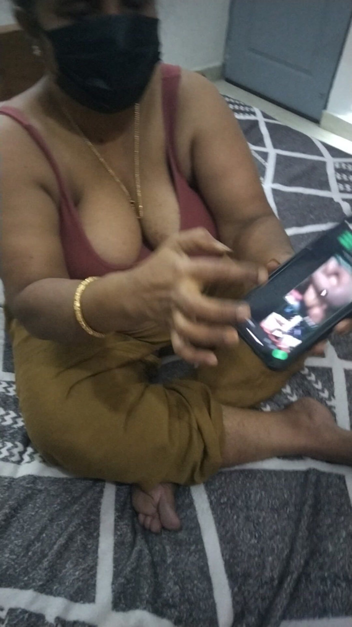 Priya aunty: Dirty Talking on Bed