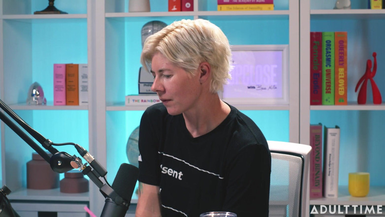 Adult Time Podcast: Lilly Bell exibicionismo, sexting e empoderamento | o podcast Adult Time