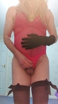 흑인 대물 자지를 꿈꾸는 금발의 Sissy 정액