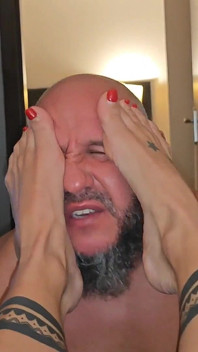 Footjob dan fetish kaki yang