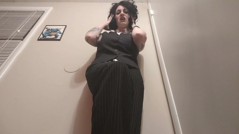 Geeky Femdom: Legion - Lenny Shadow Queen - La Géante