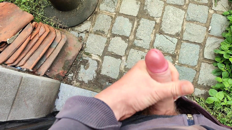 Sara B: POV: Outdoors cum