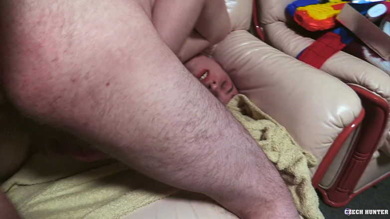 Twink pop studio: Twinkpop - pemburu ceko 400