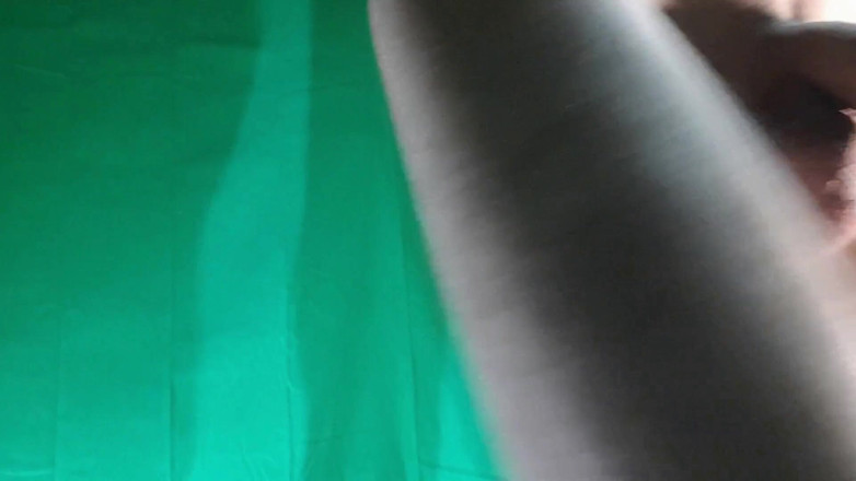 HeIsSooThin: Hadi bu güzel eteği çıkaralım!