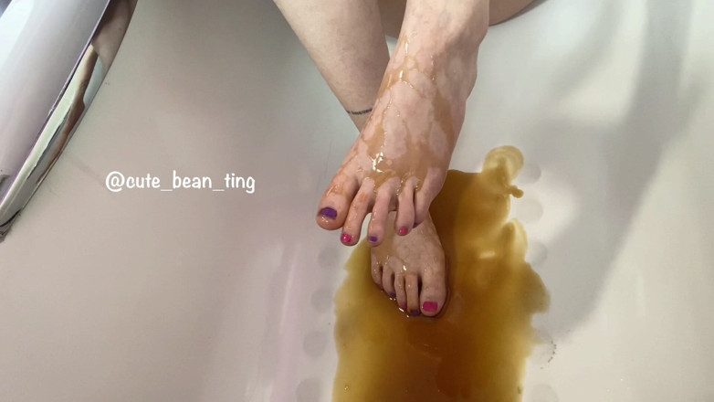 Alice Bean: Syrup on My Feets