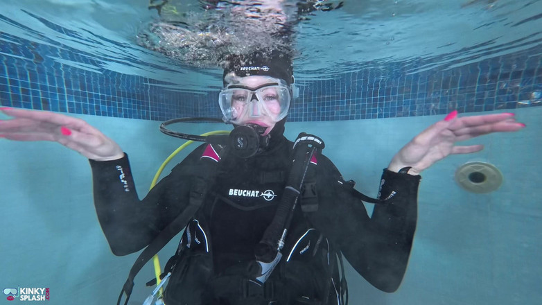 UKCuteGirl: Міхур дражнити: підводна інструкція з дрочки в повному scuba gear