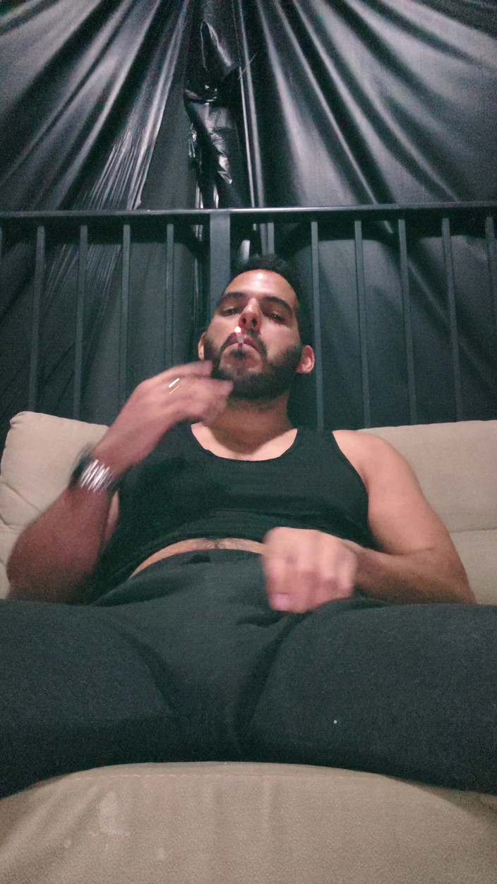 Grayalpha: 난 네가 될 수 있는 최고의 더러운 창녀로 만들거야