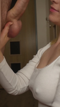 I Gave Him a Blowjob and He Cum on My Tits