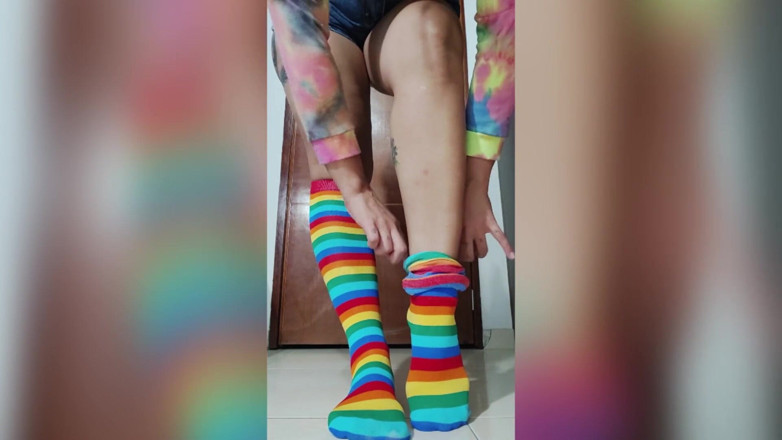 Kylei Ellish: A good footjob for lovers of my little feet