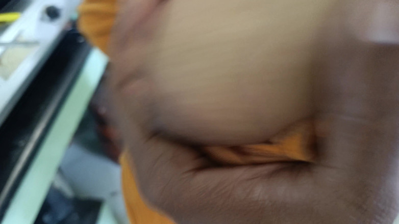 Wonder: Dragoste în bucătărie în timp ce gătește un cuplu tamil