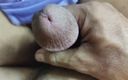 Lovely hairy pussy: Branlette de bite et massage du clito, masseurs excités