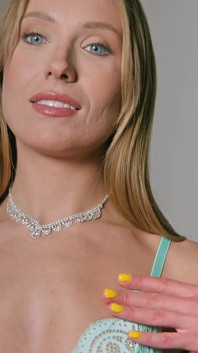 L’amour entre les lignes 3 Angelika Greys baise avec un autre élève chanceux