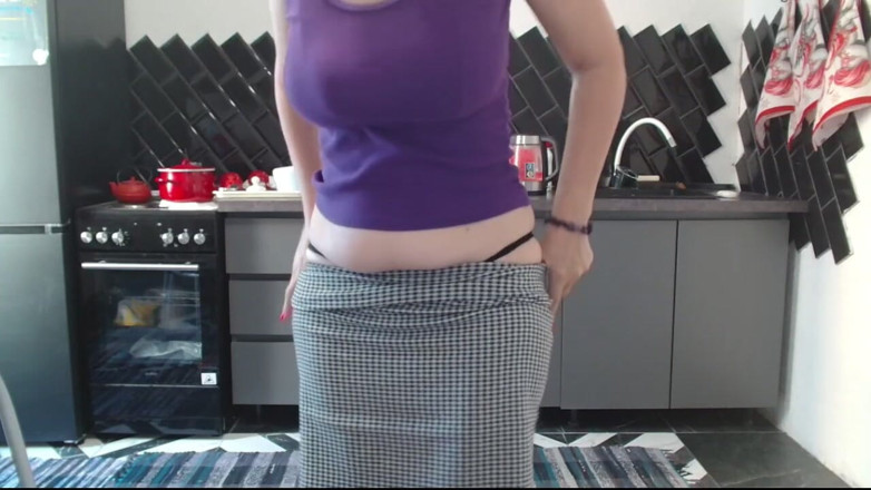ANGELA_LADY: Juguete sexual finalmente en el culo