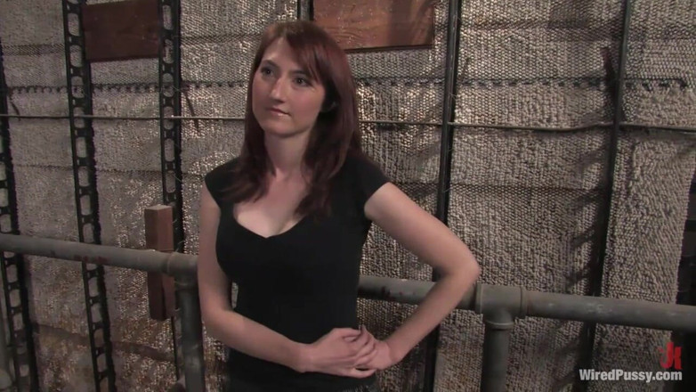 Wired Pussy by Kink: Kendra James and Annette Schwarz