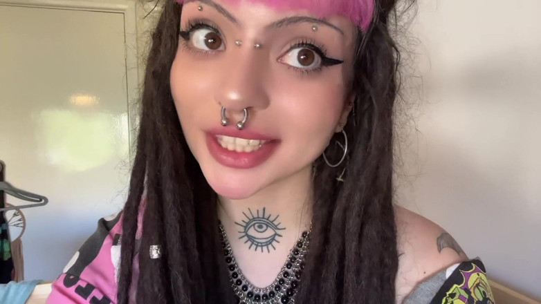 Bambi Fae: Füße fixation