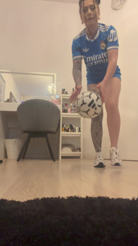 Krásné video Foot Football včetně trička Real Madrid