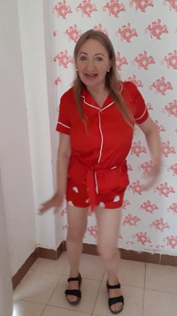 Baile caliente de una abuela para hacerte duro