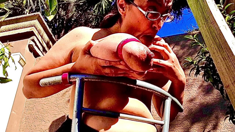 VeeVee Vixen: Sexo escravo mamilo aumento cam 3