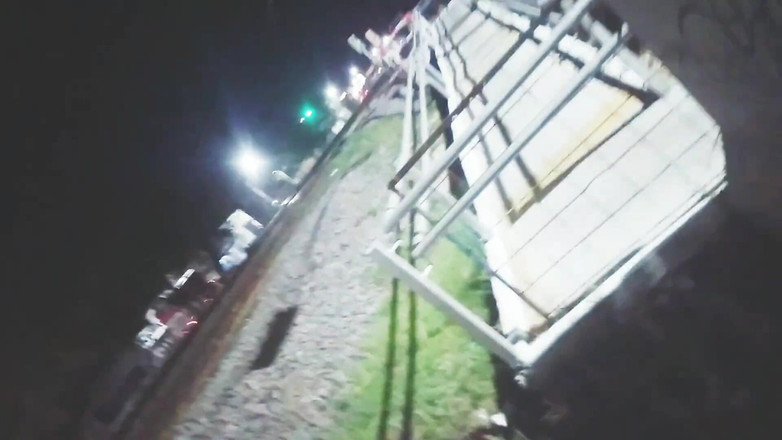 Activecouplearg: Awek meminta seks di kereta api menjejaki penumpang dan orang...