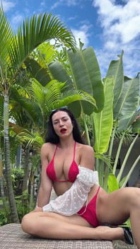 Outdoor Goddess Worship & Sissification and Humiliation