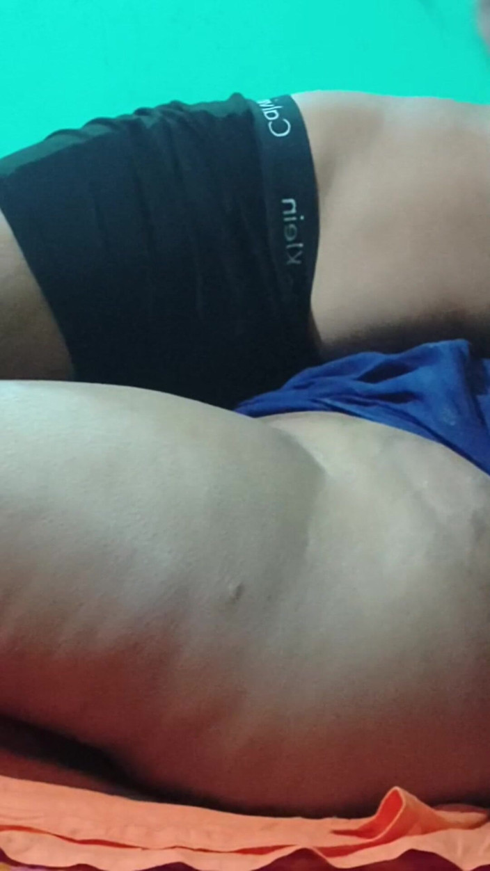 SweetRiyaXO: Natürliches paar video, tiefe verbindung und orgasmus-emotion