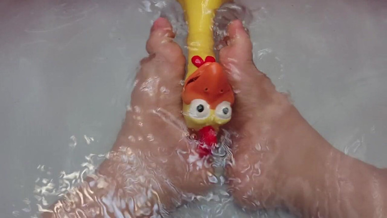 DanaDom20: Play with my feet