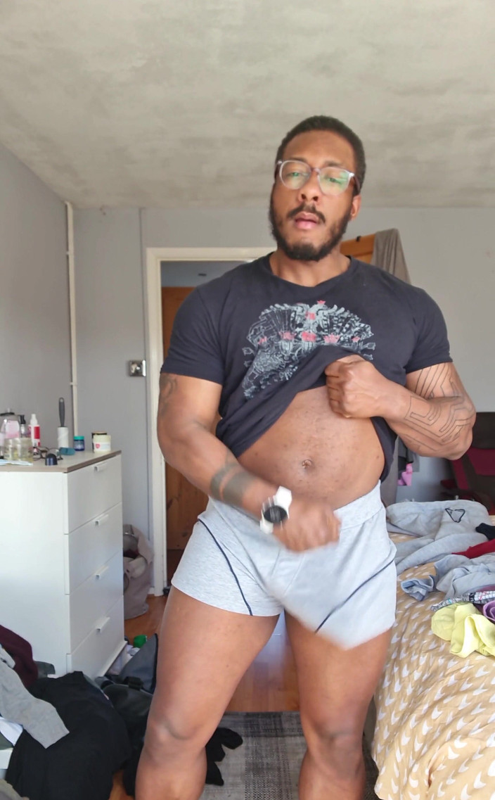 Amadeus: そのチンポをバウンスさせてください!