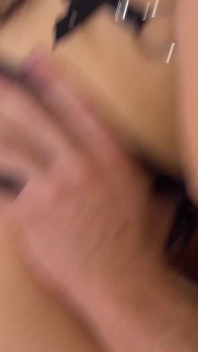 Cô bé hư hỏng sasha rose chuẩn bị đồ lót da tôn sùng đặc biệt cho người yêu của cô ấy