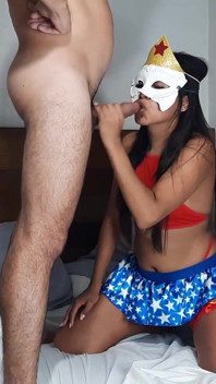 vandar tin apni laalchi choot ke saath buraee ki raksha karne ke lie taiyaar hai
