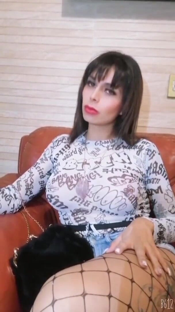 Barbietransxxxx: Transe mit modell-gesicht zu hause anal penetriert