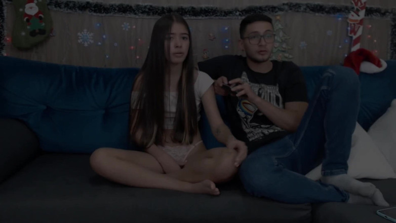 Teen amateur Latinas: Тинка делает минет и трах в рот